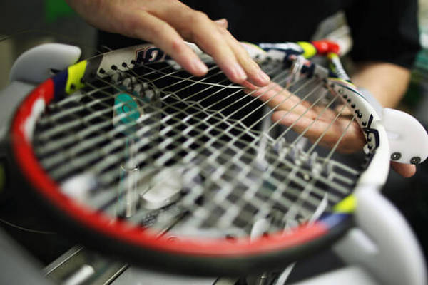 Как натянуть струну на теннисную ракетку?