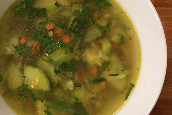 Вегетарианский суп с кабачком