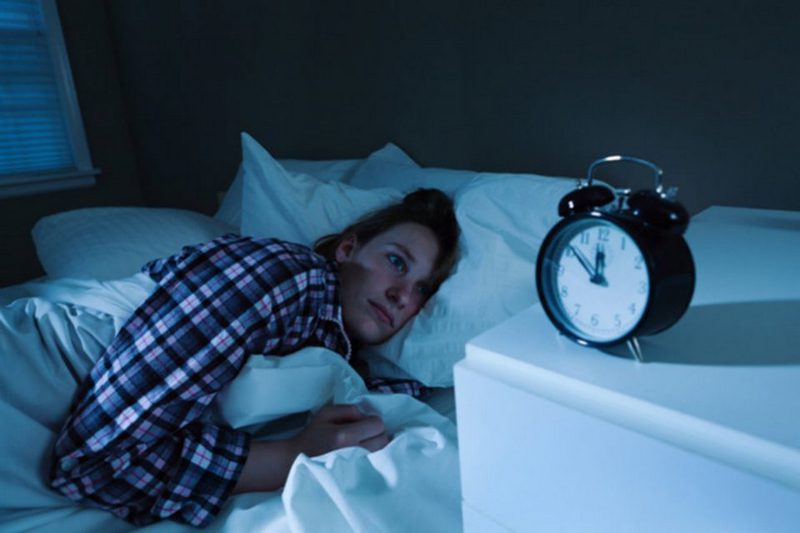 Вредные привычки перед сном, которые отрицательно сказываются на здоровье и внешнем виде