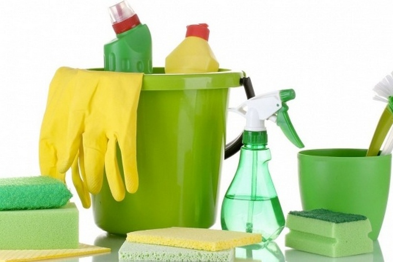 Какие средства для уборки дома нельзя применять вместе