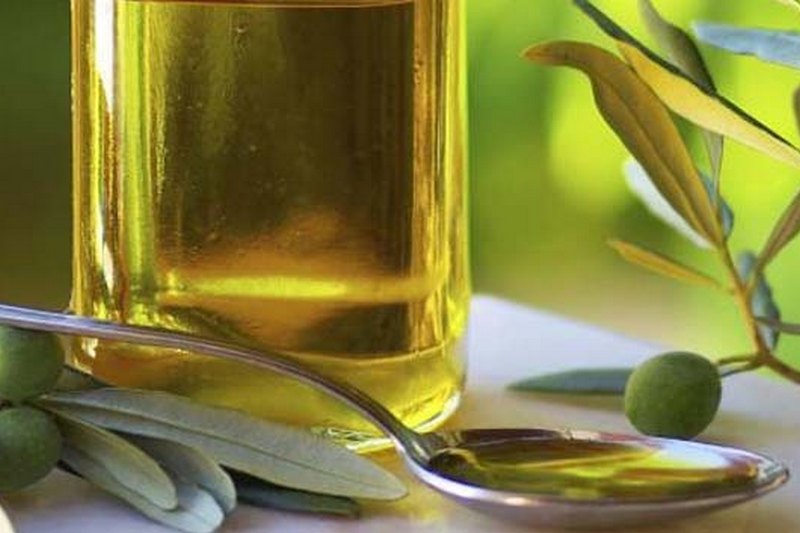 Прием оливкового масла и сока для очистки печени