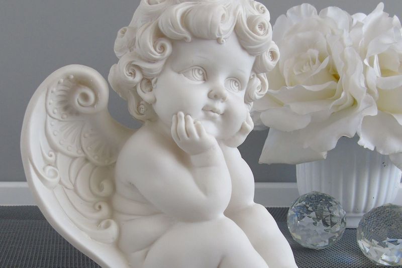Илона Калдре: «Купить фарофоровую фигурку ангела»