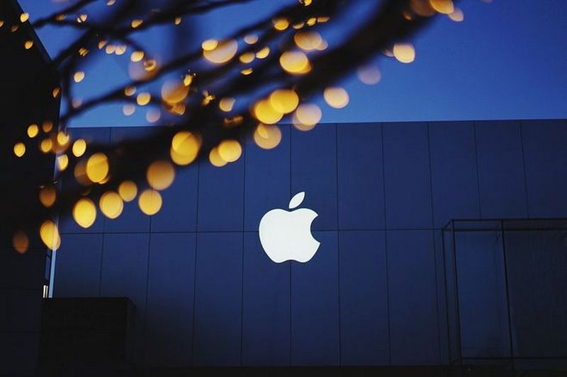 iPhone 12 станет самым дорогим смартфоном в истории Apple