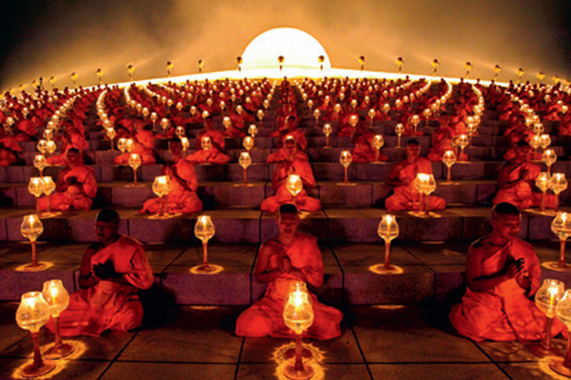 Буддистские праздники, обряды и посты