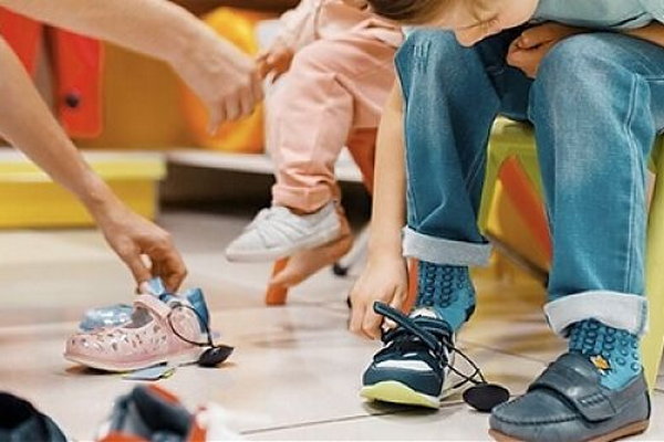 Как определить размер детской обуви?