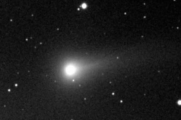 Ученые: Комета Erasmus странно себя вела, пролетая мимо Солнца