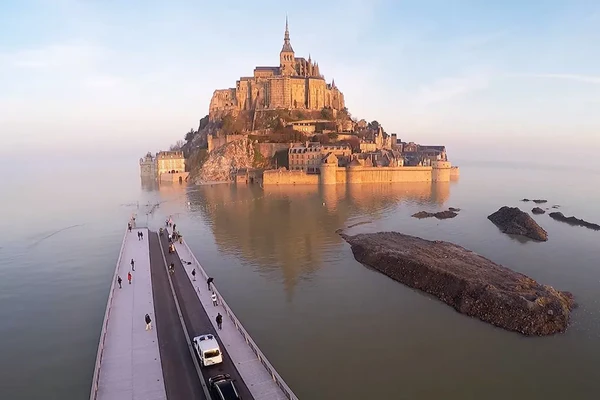 Путешествие со смыслом: как мистические места Франции влияют...